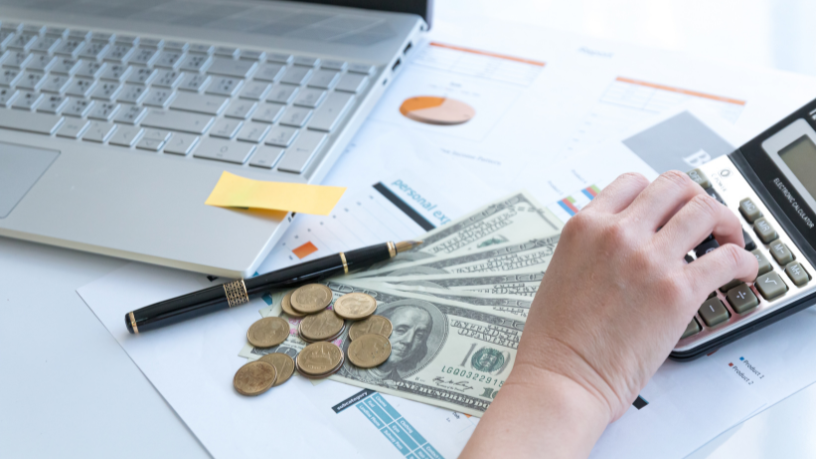Descubra como operam os fundos com distribuição trimestral de rendimentos e seus benefícios para investidores, por Rodrigo Balassiano.