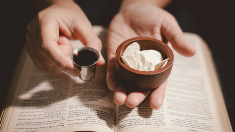 A tentação e o discernimento segundo os santos na reflexão de Jose Eduardo De Oliveira e Silva.