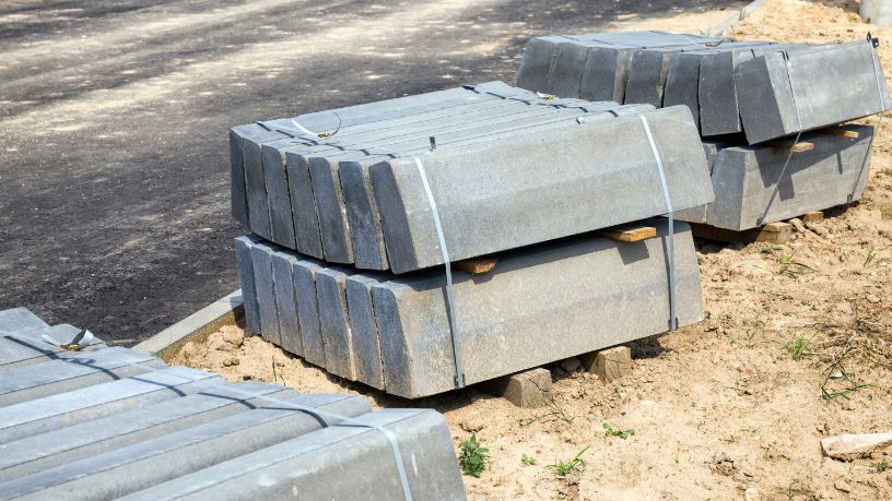 Com foco em eficiência e competitividade, Valderci Malagosini Machado aborda a estratégia industrial aplicada e seus efeitos na escala produtiva dos artefatos de cimento.