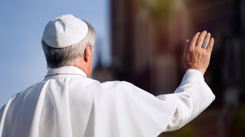 Papa Leão XIV e a democracia em crise: o alerta moral após o embate com Trump