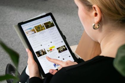 Regulação de redes sociais, IA e eleições de 2026 reacendem disputa entre Congresso, STF e TSE no Brasil