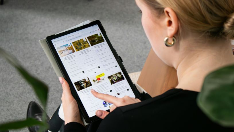 Regulação de redes sociais, IA e eleições de 2026 reacendem disputa entre Congresso, STF e TSE no Brasil
